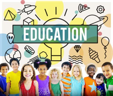 sevimli gülümseyen çocuklar