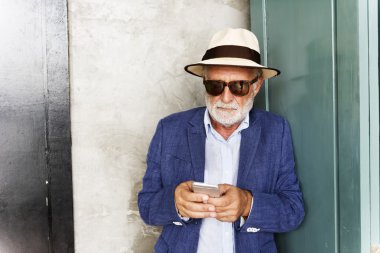 üst düzey yakışıklı 