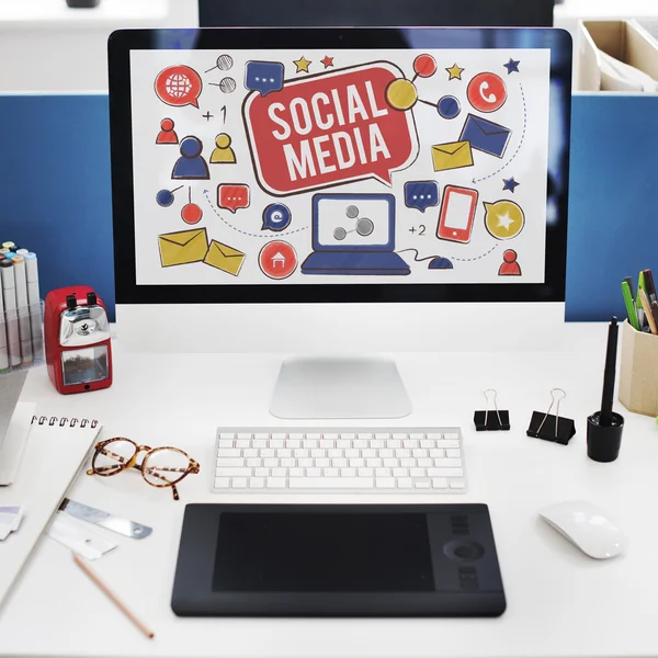 Connessione con i social media — Foto Stock