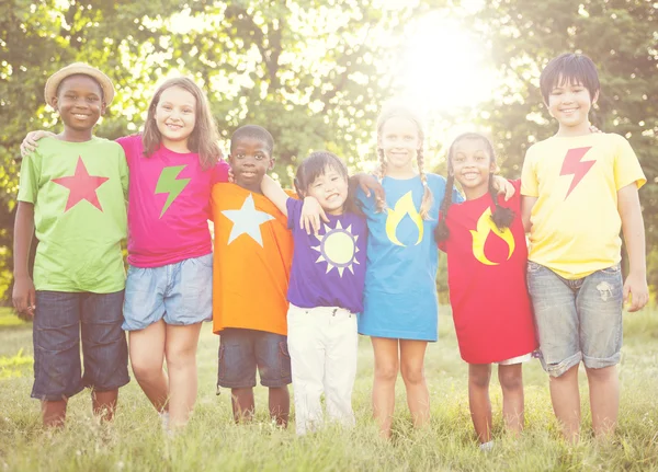 Diversità bambini amicizia — Foto Stock