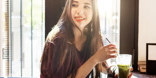 Woman Drinking Green Tea — Stock Photo, Image