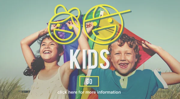 Cheerful Children Playing with Kite — Φωτογραφία Αρχείου