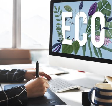 Ofiste çalışan kişi