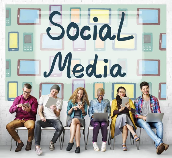 Diversiteit mensen en social media — Stockfoto