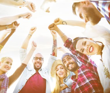 mutlu arkadaş eğlenceli tatiller