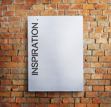 Tuğla duvar ve metin ile kurulu