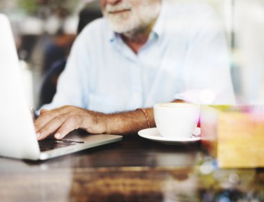 üst düzey yakışıklı