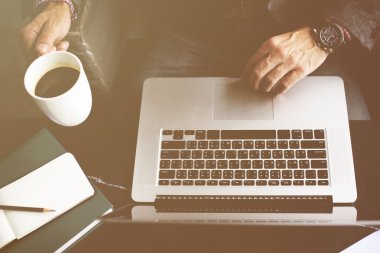 laptop Kupası kavramı ile