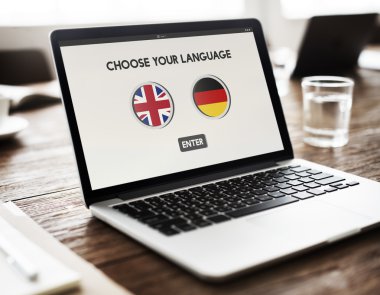 Bilgisayar çalışma tablosunda