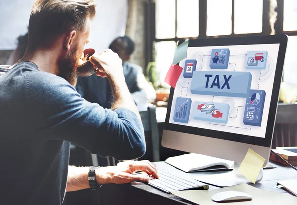 Man working with computer — Stock Photo, Image