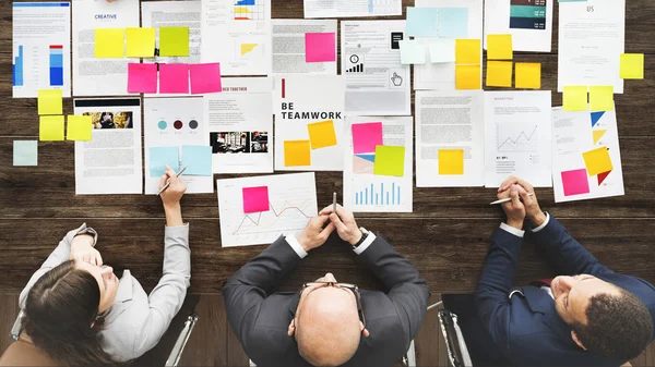 Groep van ondernemers op het werk — Stockfoto