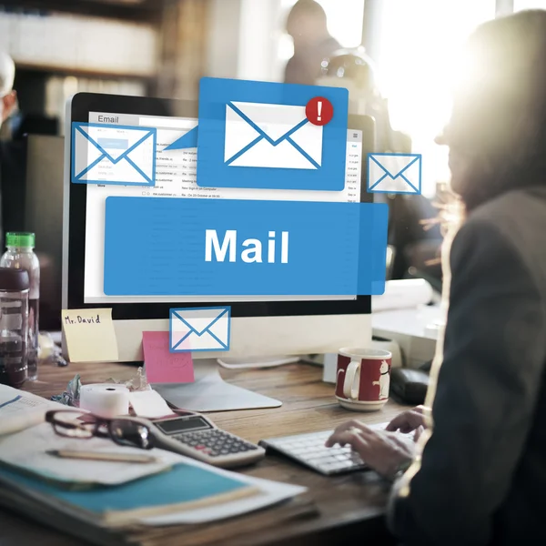 işkadını monitörde arıyorsunuz