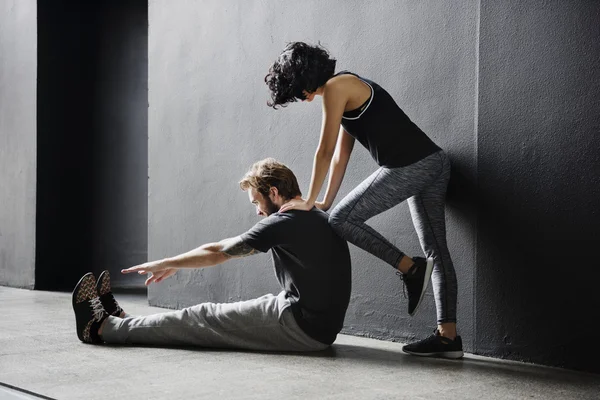 Partnertraining Stretching — Stockfoto