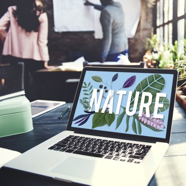 Bilgisayar çalışma tablosunda