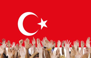 insan eli kadar yükselterek