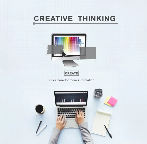 Laptop, asztali kreatív gondolkodás — Stock Fotó