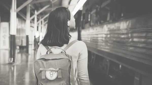 Hipster mujer viajando — Foto de Stock