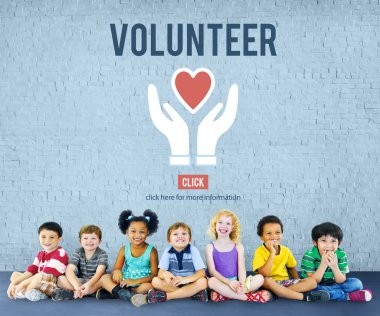 Çeşitlilik çocuk birlikte oturan