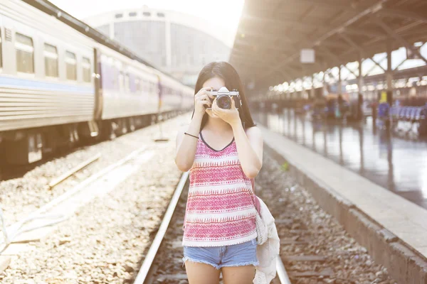 Chica haciendo fotos —  Fotos de Stock