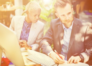 Toplantı Tartışma konuşuyor 