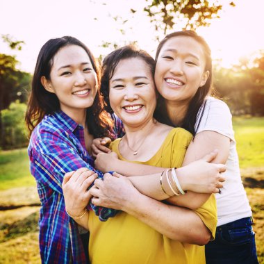 Anne ile kızı mutluluk 