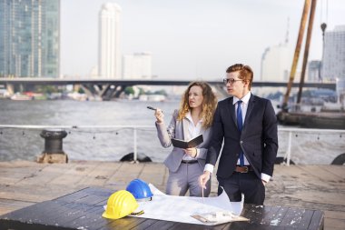 Geliştiriciler inşaat kavramı planlama