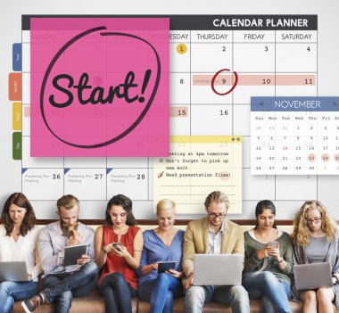 Çeşitlilik insanlarla dijital cihazlar