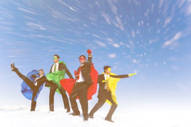 İş Superheros kış karda