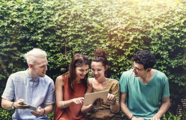 mutlu arkadaş dijital aygıt grubu 