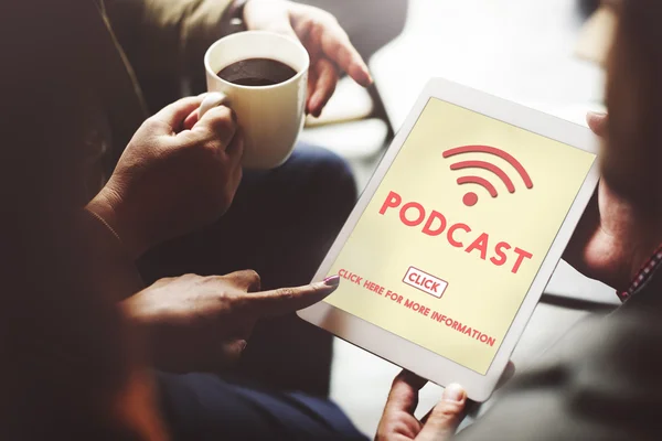 Tablet digital com podcast — Fotografia de Stock