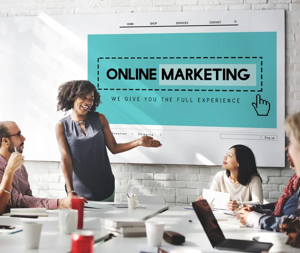 Concepto de marketing online y diversidad de personas —  Fotos de Stock