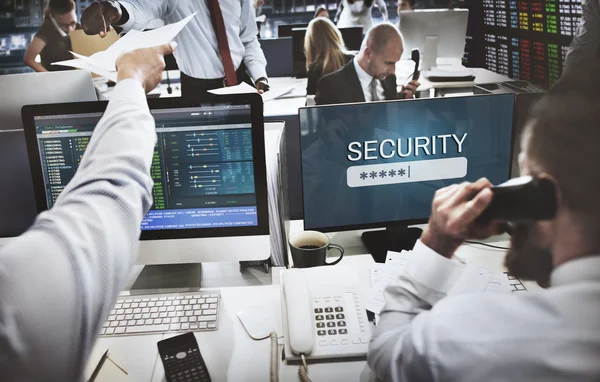 Geschäftsleute arbeiten und Sicherheit — Stockfoto