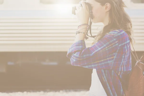 Mädchen macht Fotos — Stockfoto