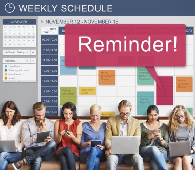 Çeşitlilik insanlarla dijital cihazlar