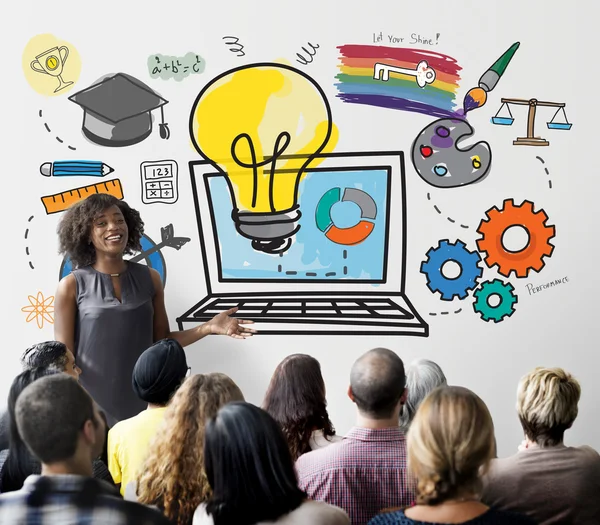 Persone in seminario con l'idea — Foto Stock