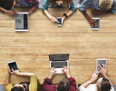 çeşitlilik kişiler ve aygıtlar