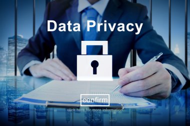 Veri gizlilik kavramı ile çalışan adam