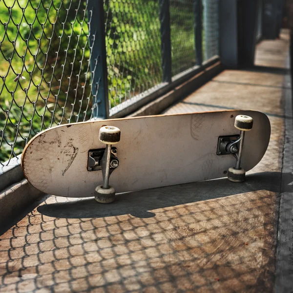 Skate e Skatepark, conceito de estilo de vida — Fotografia de Stock