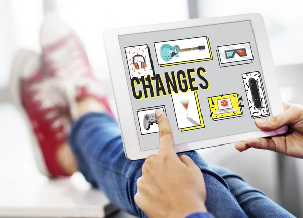 Digital tablet with changes — Stock Photo, Image