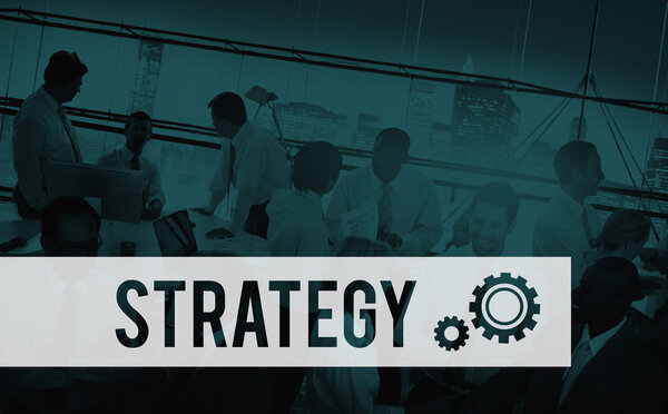 бизнесмены, работающие в офисе