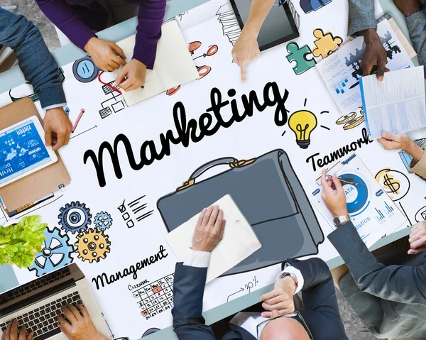 Business People Indicazione sul concetto di marketing — Foto Stock