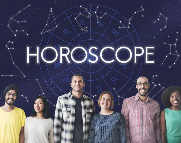 Mångfald människor med horoskop — Stockfoto