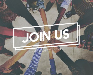 Farklı insanlar tutuşup