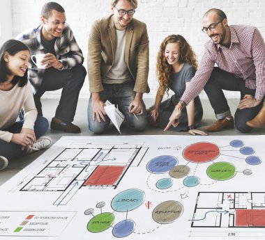 Poster ve planı çalışma tasarımcılar