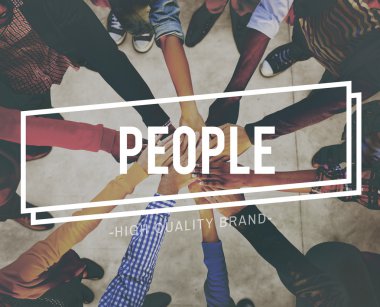 Sıradan insanlar elele 