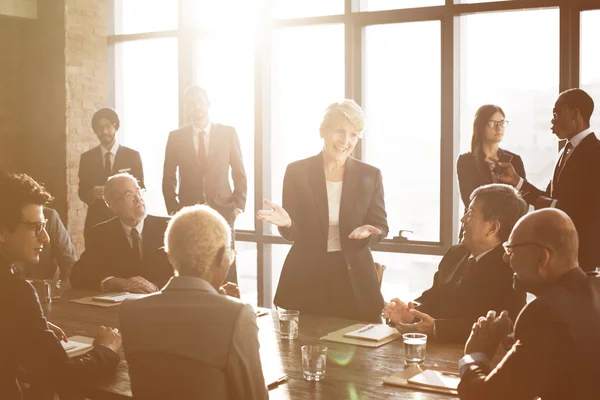 Empresários em reunião — Fotografia de Stock