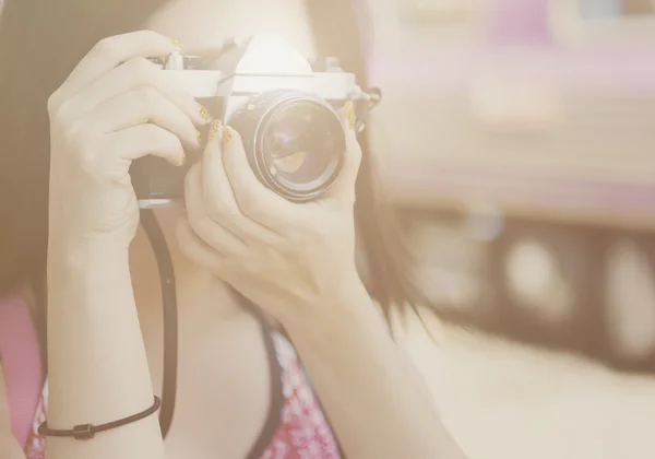 Mädchen macht Fotos — Stockfoto