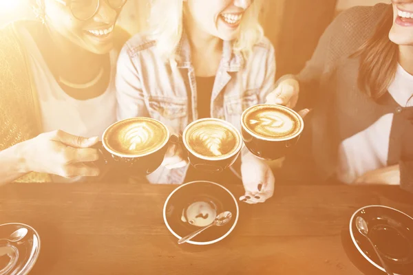 Women Friends Enjoy Coffee — Stock Photo, Image