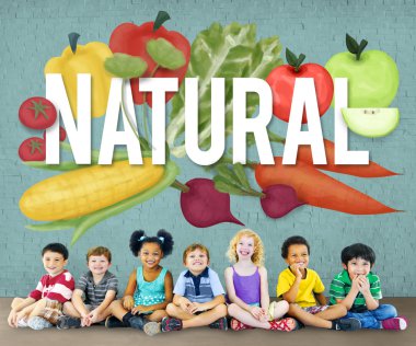 Çeşitlilik çocuk birlikte oturan