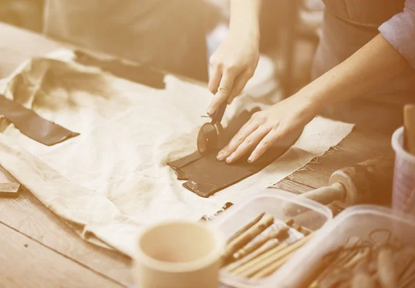 Handwerker im Arbeitsprozess — Stockfoto